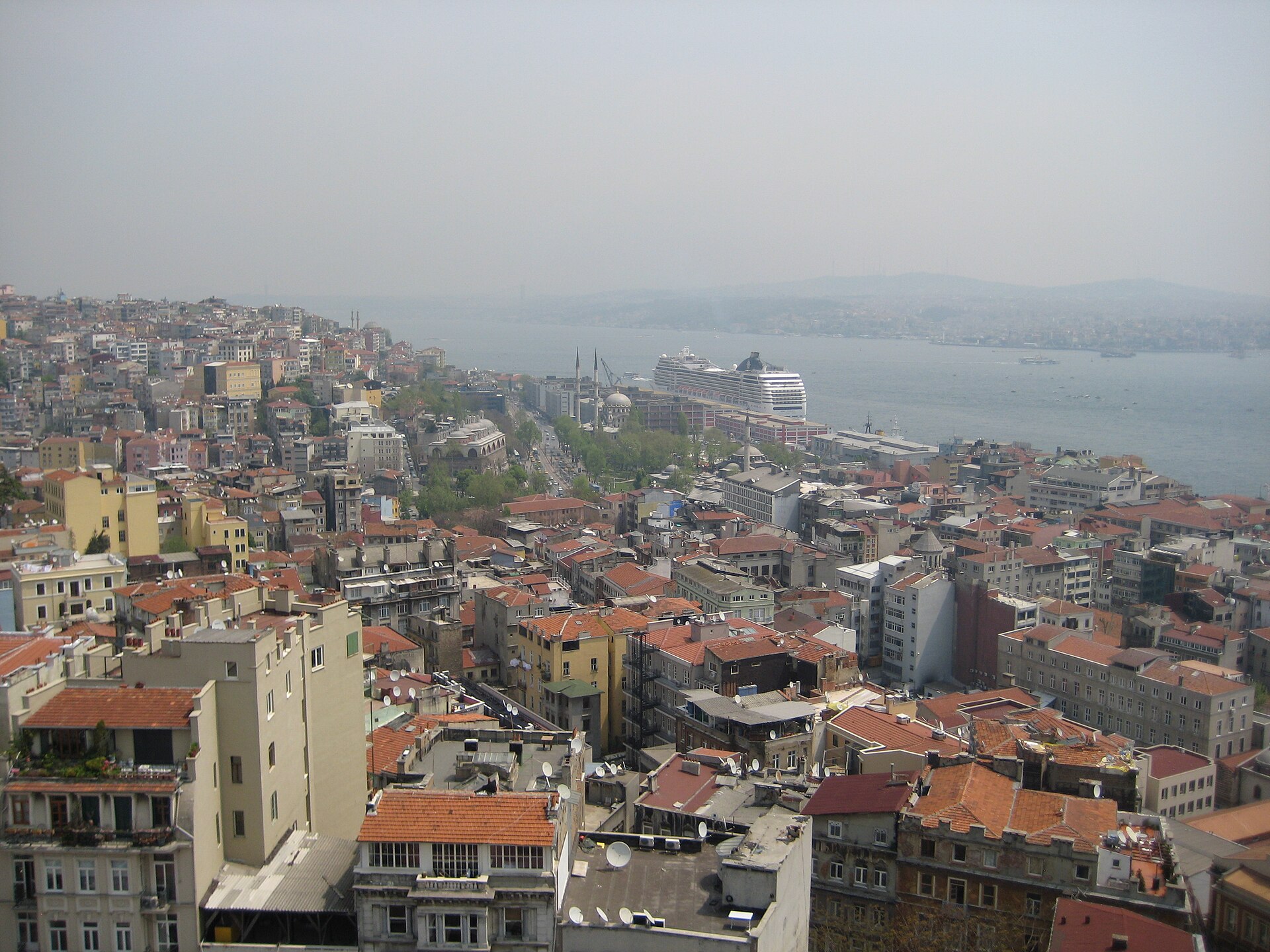 Cihangir'den Boğaz manzarası